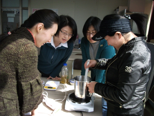 2010.04.02일 능곡동자원봉사자협의회 EM비누만들기
